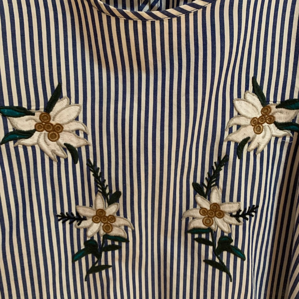 Preppy striped blouse with floral embroidery